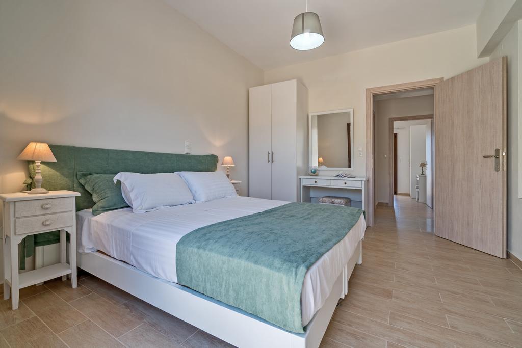 Villa Elysian South Crete 트리오페트라 외부 사진